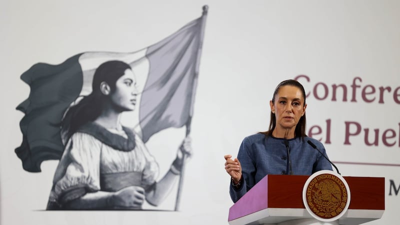 Sheinbaum responde a críticas de Noem por manifestaciones en LA y le recuerda que condenó protestas violentas