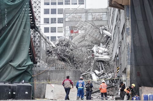 Suspenden edificio colapsado en San Antonio Abad; tenía daños por los sismos de 1985 y 2017