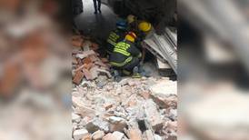 Accidente durante demolición de edificio en Guadalajara deja un muerto y 12 heridos 