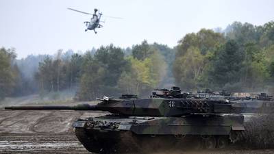 Alemania ‘vuelve’ a la guerra con ayuda a Ucrania: enviará 100 tanques Leopard