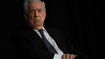 Tiempos recios: Vargas Llosa celebra fracaso de autogolpe de Estado de Pedro Castillo en Perú
