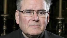 Papa separa del sacerdocio a Roger Vangheluwe, obispo belga que cometió abuso sexual a menores