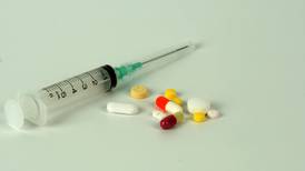 Abasto de antirretrovirales está cubierto al 100% en el país: Salud
