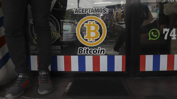 FMI recomienda a El Salvador liquidar fideicomiso de 150 mdd para bitcoin