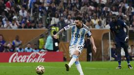 ¿Vale más una camiseta de Messi en Qatar o de la ‘Mano de dios’ de Maradona?
