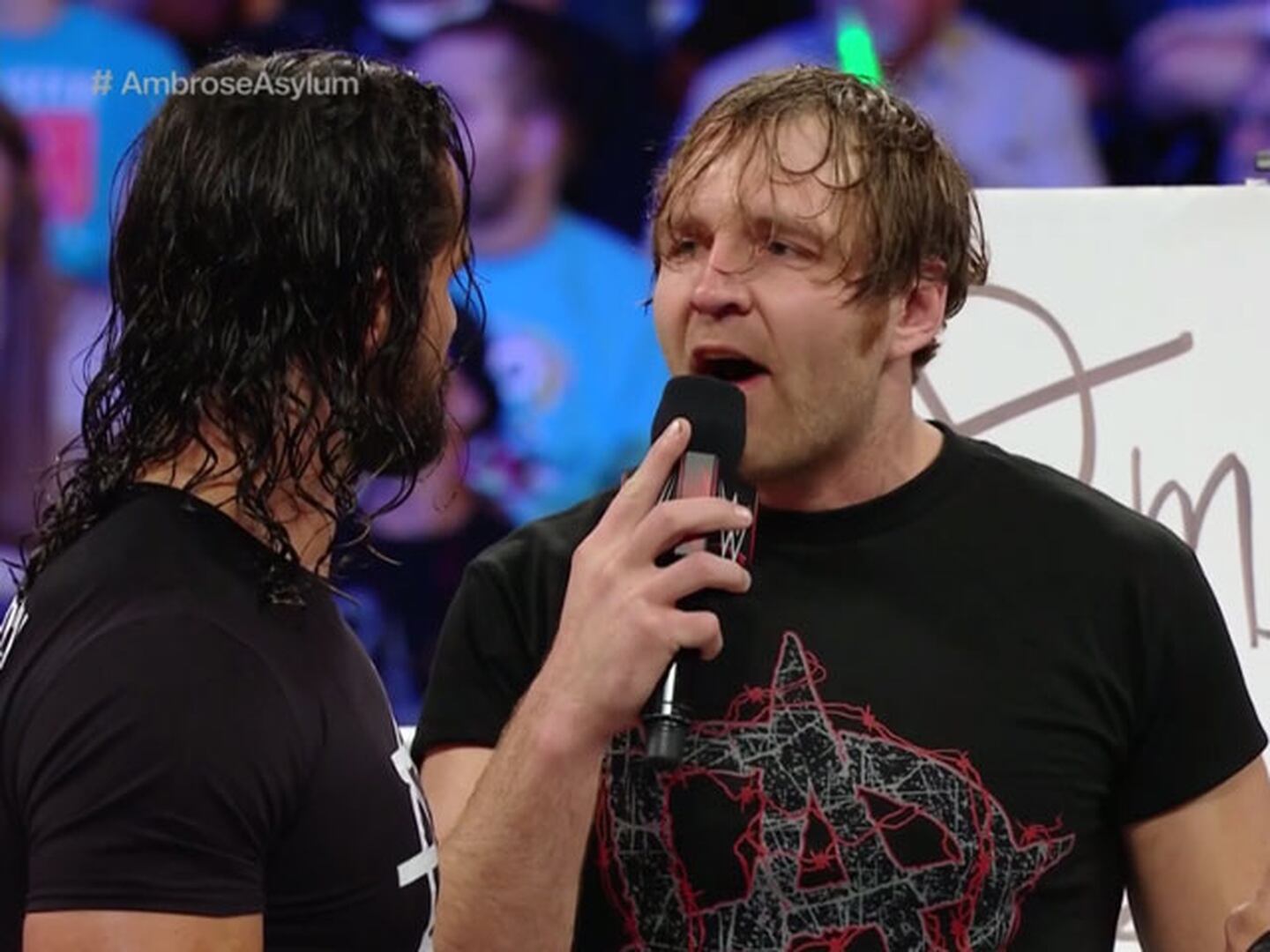 Dean Ambrose amenazó a Rollins y Reigns