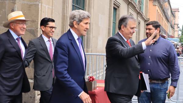Confía Kerry en que AMLO dará la bienvenida a la inversión extranjera en energía