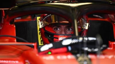 ¿Problemas para ‘Checo’? Ferrari apeló sanción de Carlos Sainz Jr. en el GP de Australia