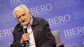 Mujica: en Bolivia hay una salida 'más o menos democrática'