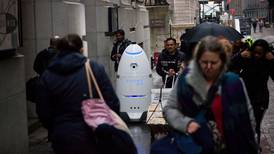 COVID alienta ‘invasión robótica’: empresas remplazan a empleados por robots 