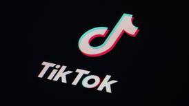 ¡No soportó! Gobernador de Montana prohibió usar TikTok a los ciudadanos del estado
