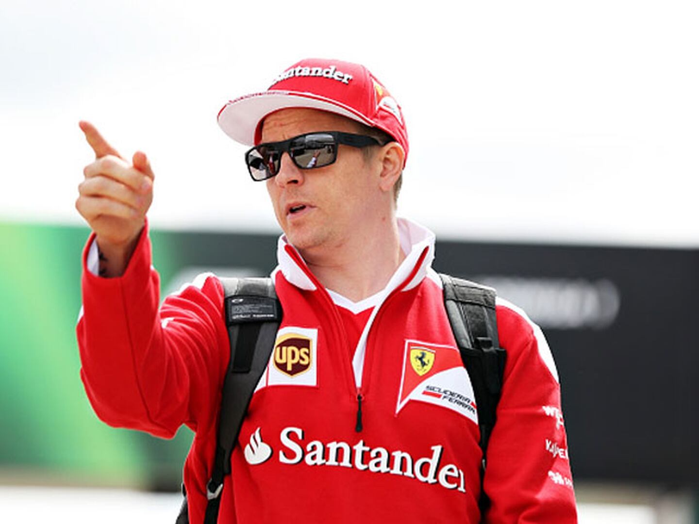 Kimi Raikkonen renovó con Ferrari