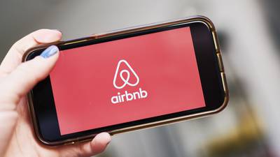 ¿Acaba ‘reinado’ de Airbnb? Acciones caen 11 por ciento ante baja de demanda