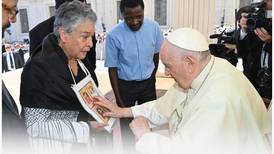 Una carta llena de esperanza: madre buscadora entrega carta al Papa Francisco y pide frenar violencia 