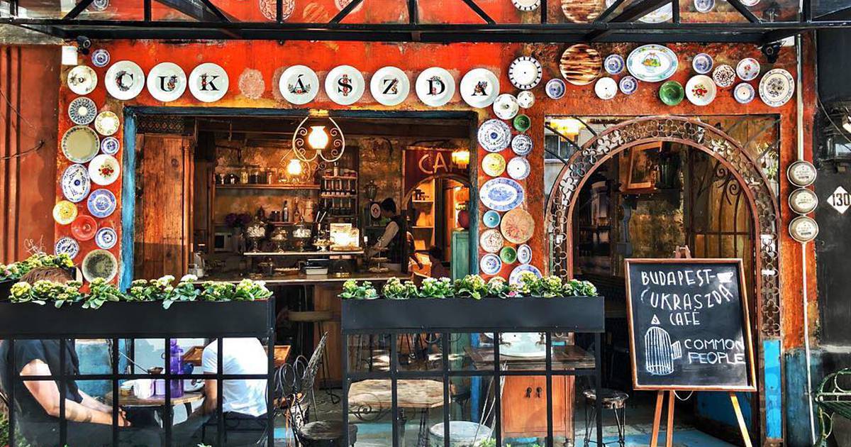 Café Budapest: Un viaje al pasado con postres austrohúngaros en la CDMX –  El Financiero