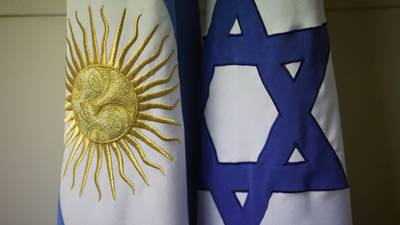 Argentina responsabiliza a Irán de un atentado de hace 30 años y lo declara ‘crimen de lesa humanidad’