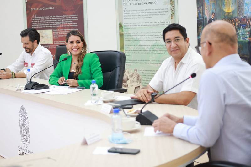 Gobernadora Evelyn Salgado con Zoé Robledo y Juan Antonio Ferrer el Plan de Salud para el Bienestar en Guerrero