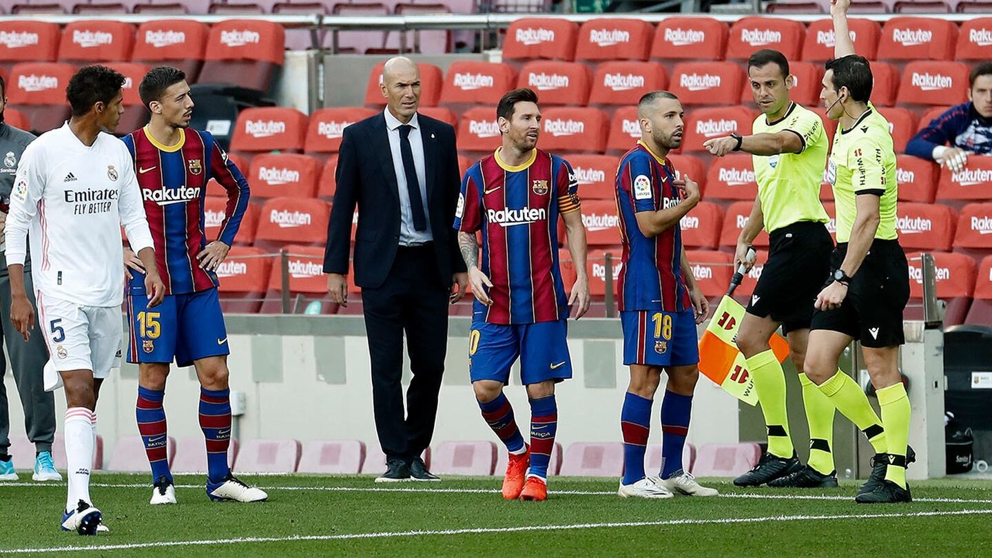Barcelona levantará queja por el VAR: 'Ha beneficiado a rivales directos'