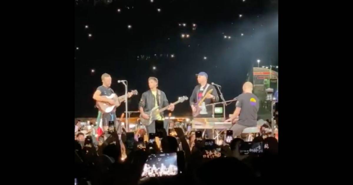 Coldplay canta ‘Amor Eterno’ de Juan Gabriel en Foro Sol – El Financiero