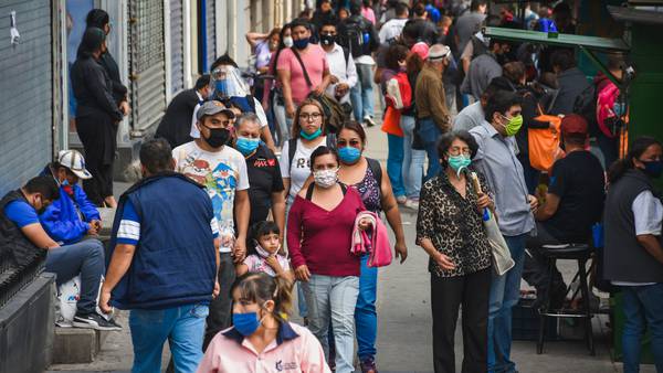 Suman 213,597 muertes por coronavirus en México