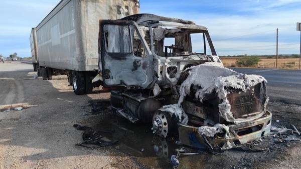 Tercer día de ‘infierno’ en Zacatecas: Incendian un tráiler y arrojan 9 cuerpos frente a un restaurante