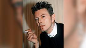 Warner Music compra obra de David Bowie por 250 mdd
