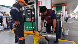 CRE le da 'vía libre' a Pemex para determinar precios de gasolinas y diésel 