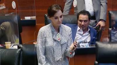 Lilly Téllez interrumpe sesión en el Senado con presunto sonido de borrego de AMLO