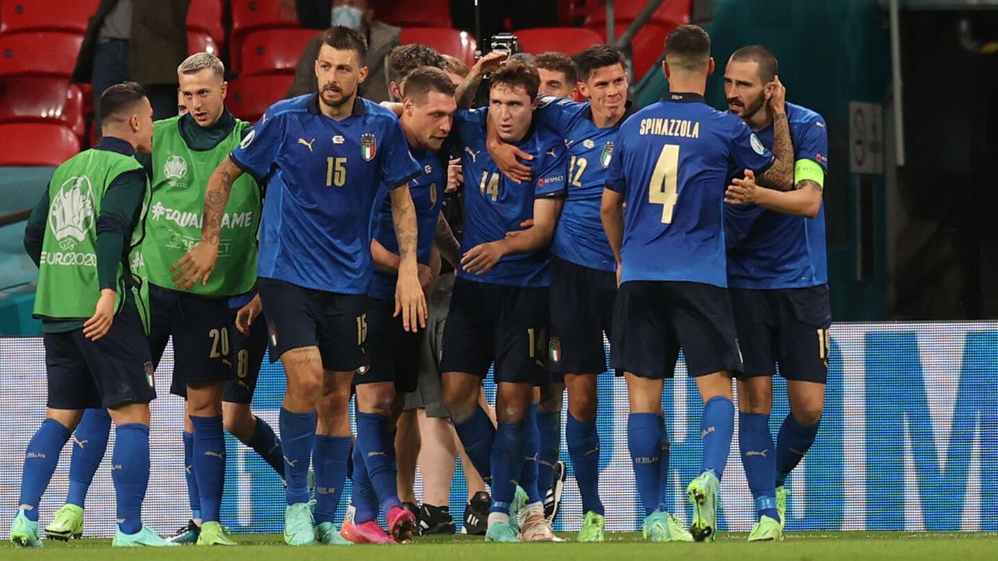 Italia sufre, pero accede a Cuartos de Final en la Euro 2020