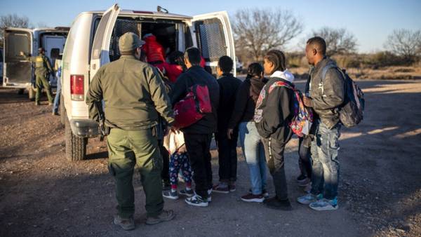 Migración de EU detuvo a 6 mil 300 mexicanos menos de abril a marzo
