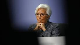 Economía de la UE, en peligro de contraerse 15%, advierte Lagarde