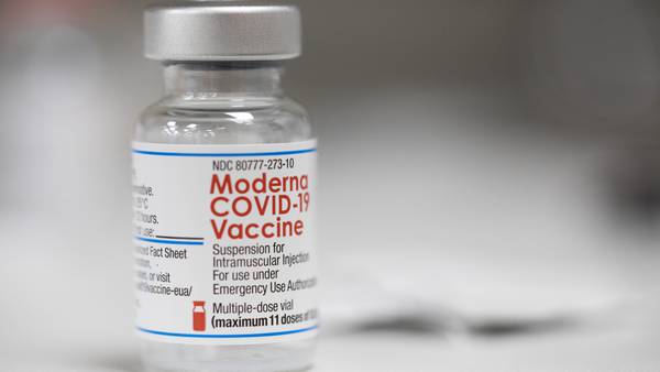 FDA ‘da el visto bueno’ a vacunas COVID Pfizer y Moderna para menores de cinco años 