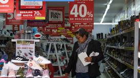 Mexicanos guardan la tarjeta: ventas minoristas rompen racha de 35 meses al alza