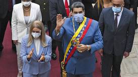 Maduro deja la sombra de Chávez y arma su base de poder familiar