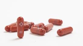 Merck pide a Unión Europea que apruebe su píldora contra COVID-19
